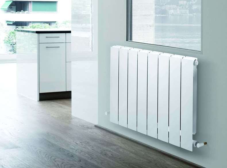 Радиаторы с нижним и боковым подключением: отличия Радиаторы с нижним и боковым подключением: отличия