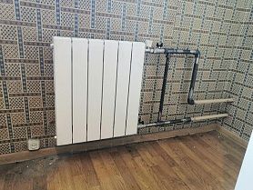 Установленные батареи отопления