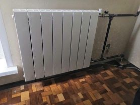 Установленные батареи отопления