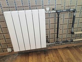 Установленные радиатора отопления