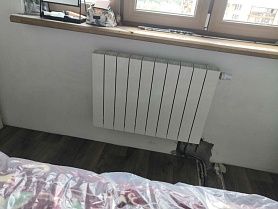 Установка батареи с нижнем подключением