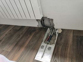 Установка батареи с нижнем подключением