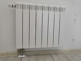 Установленные батареи отопления
